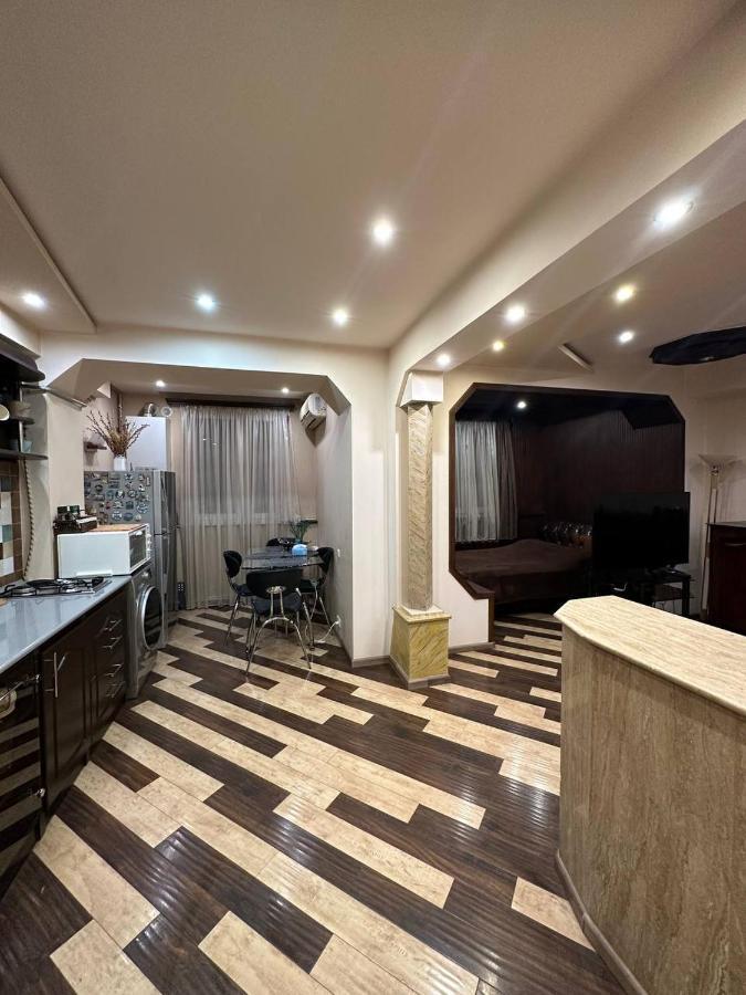 Studio Apartment Little Center, Heart Of Erevan Esterno foto